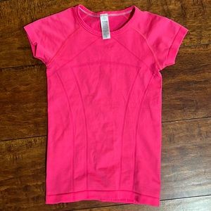 Pink ivivva fly tech size 8